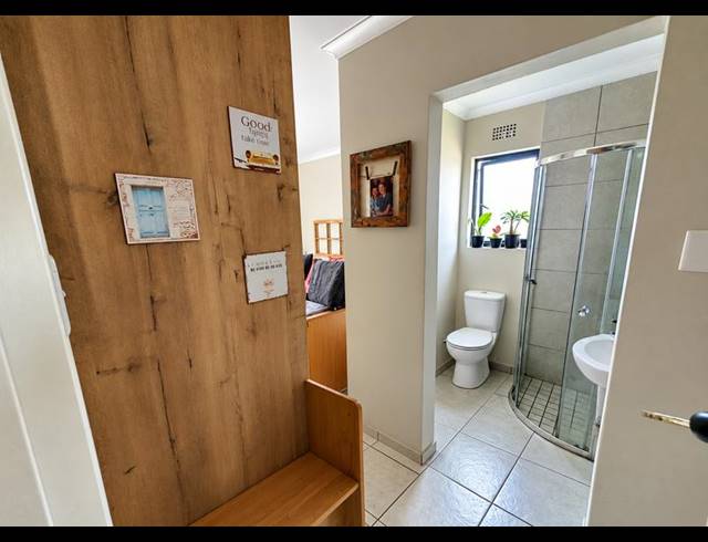 3 BEDROOM TOWNHOUSE FOR SALE IN KENLEAF